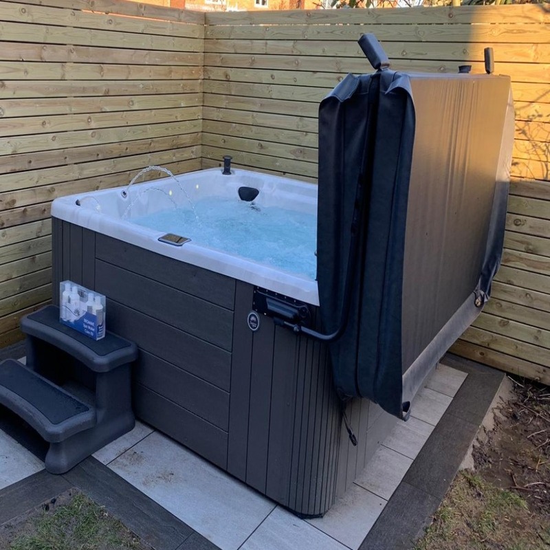 Seitlicher Coverlifter für Whirlpool-Abdeckung